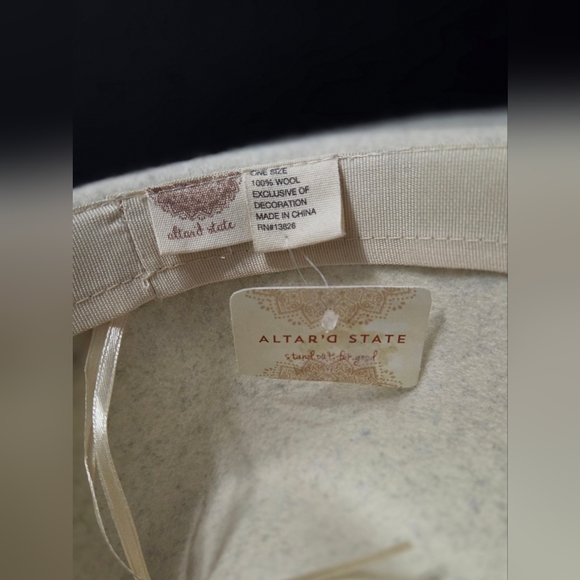 Altar'd State Leopard Belted Wool Hat - Picture 8 of 16